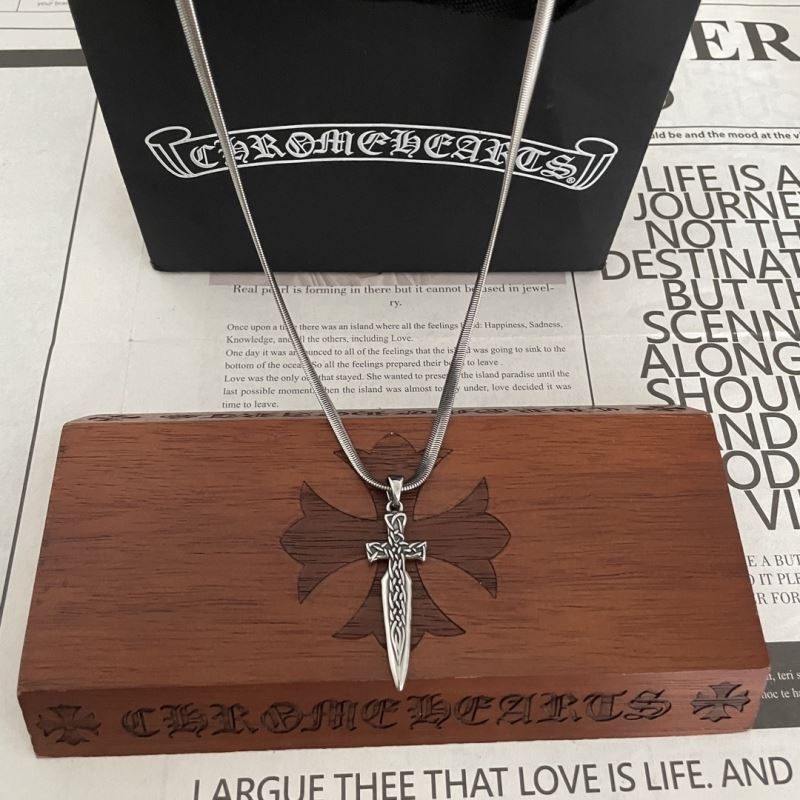 Ch**me He**ts necklaces